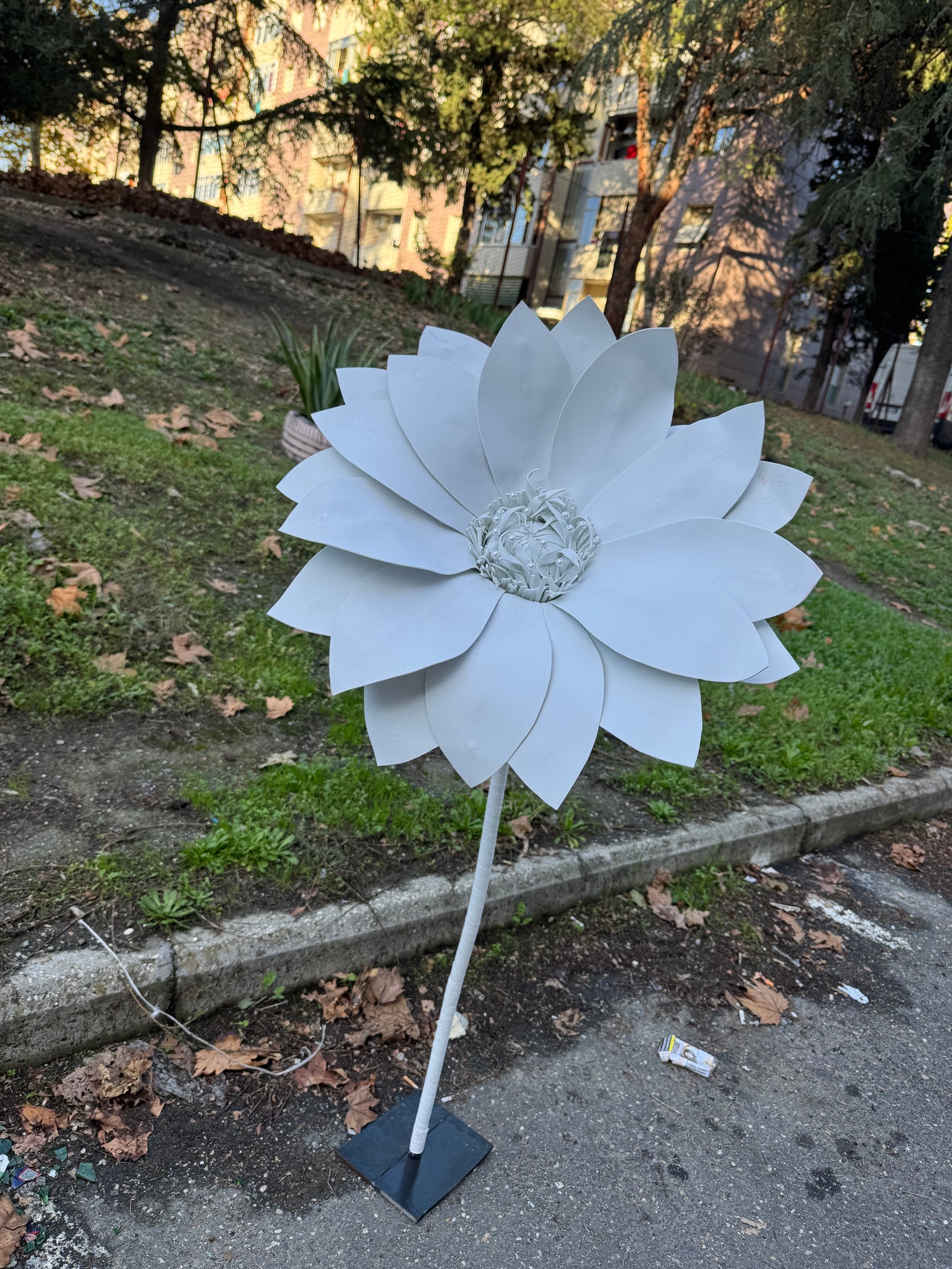 Fiorellone Margherita bianca - mammona handmade