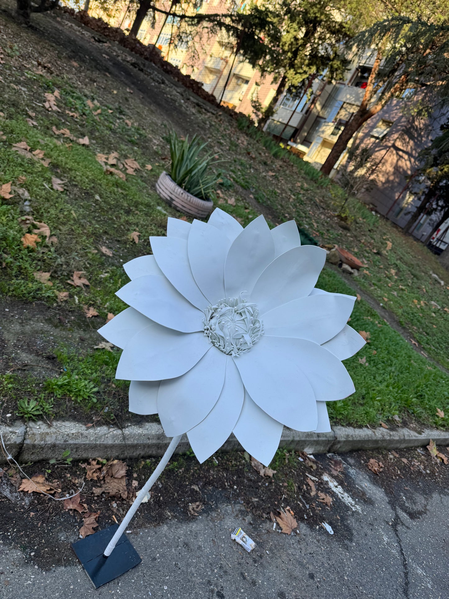 Fiorellone Margherita bianca - mammona handmade