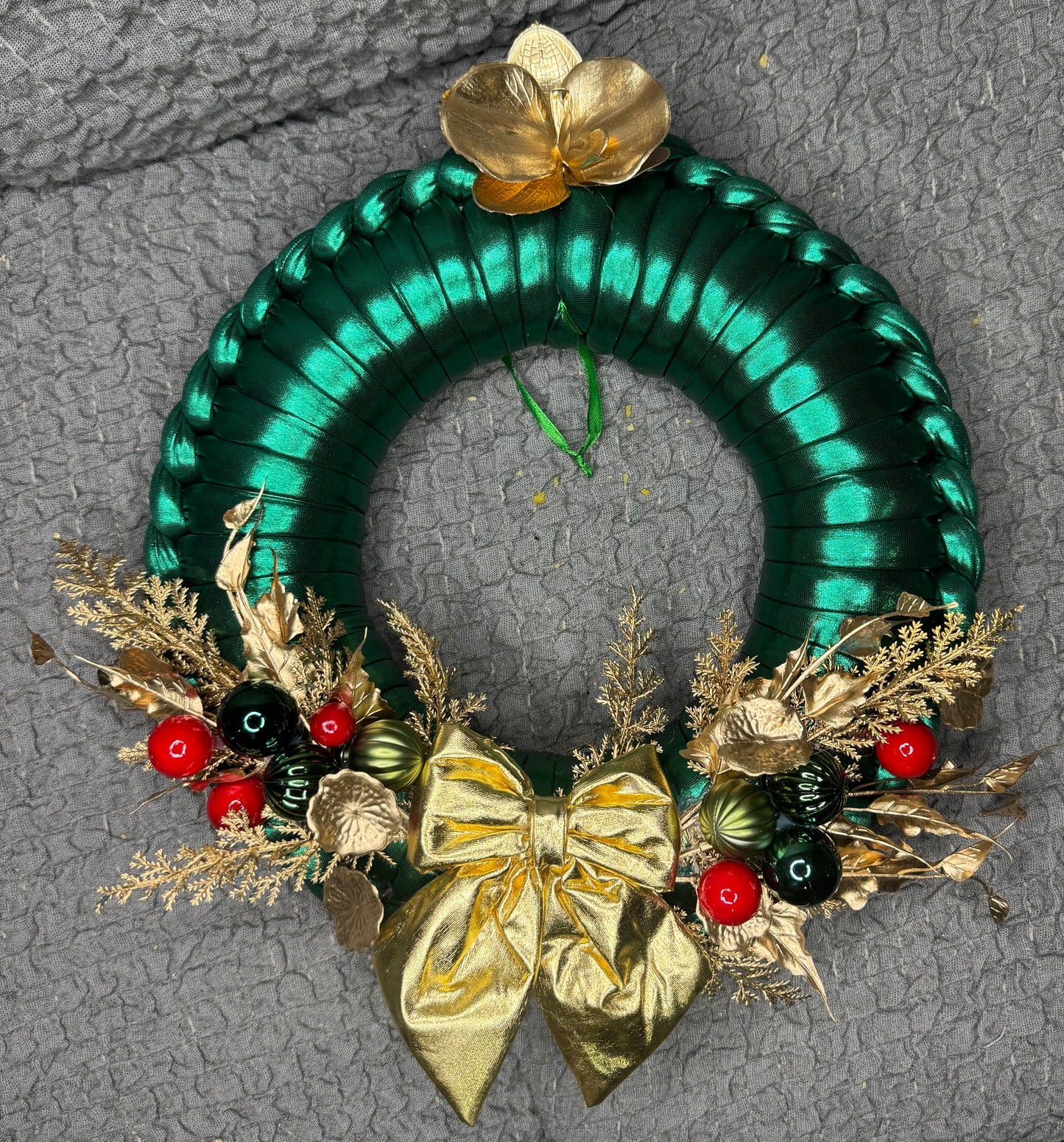 Ghirlanda Natalizia verde smeraldo- mammona handmade