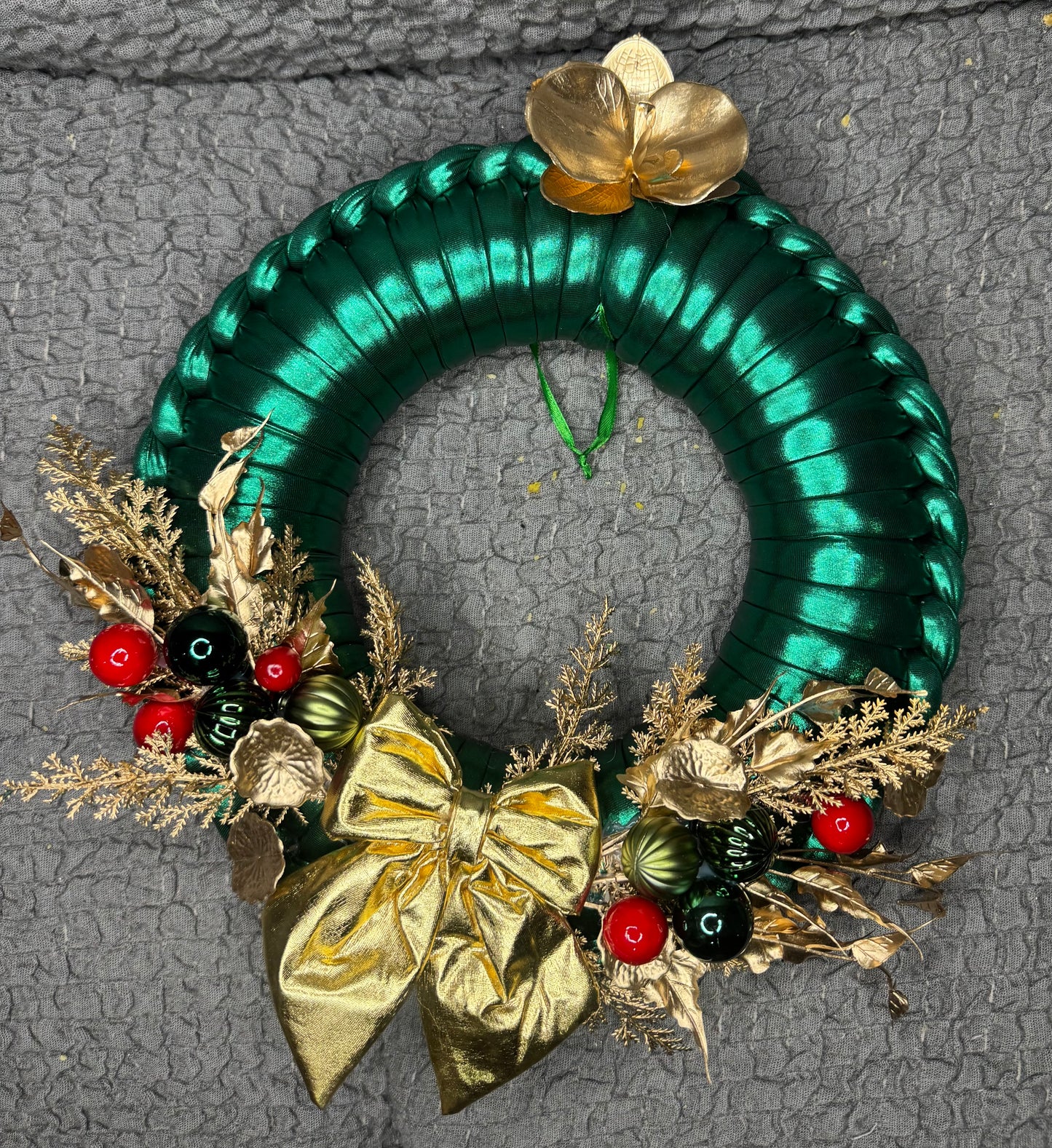 Ghirlanda Natalizia verde smeraldo- mammona handmade