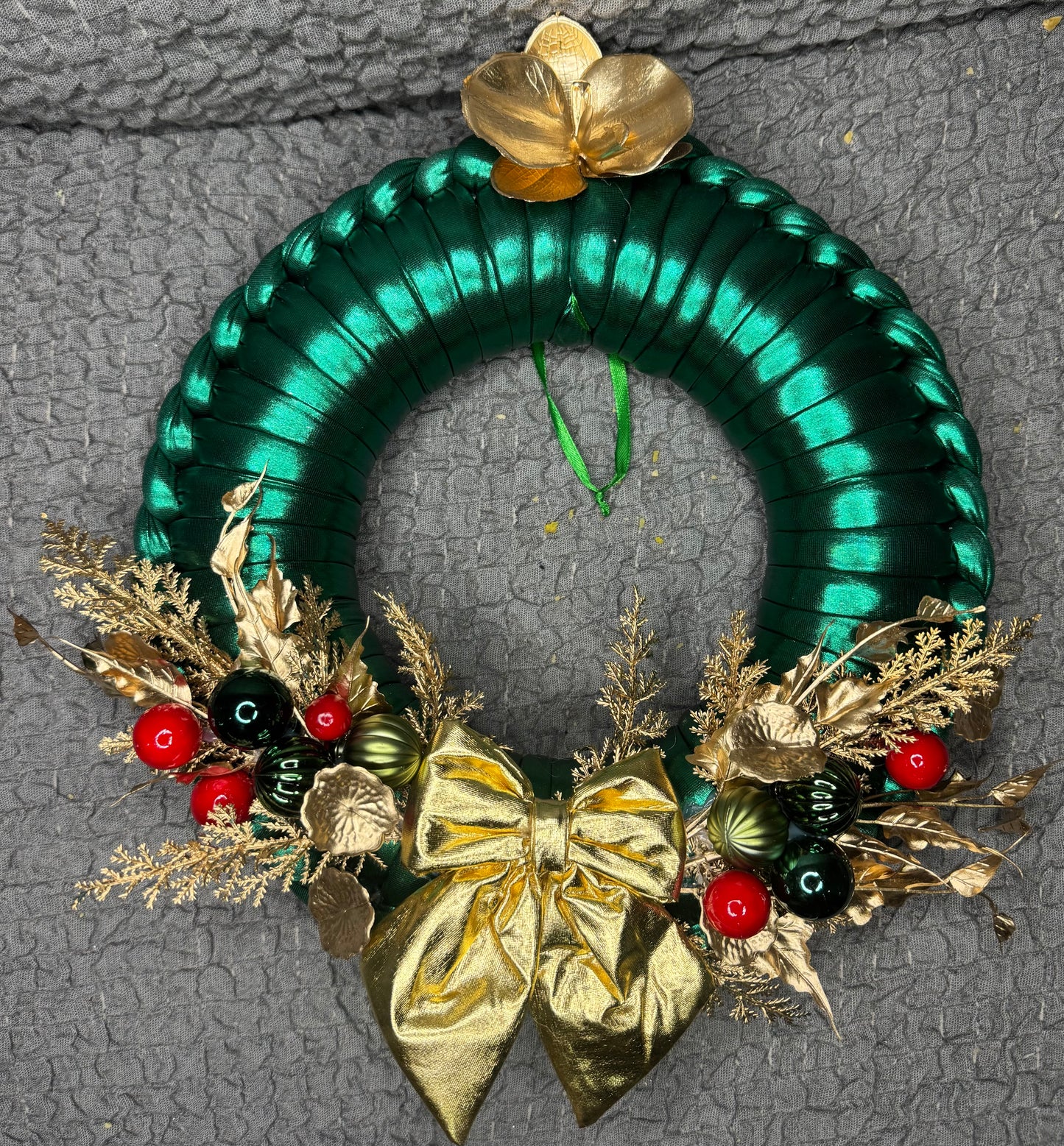 Ghirlanda Natalizia verde smeraldo- mammona handmade